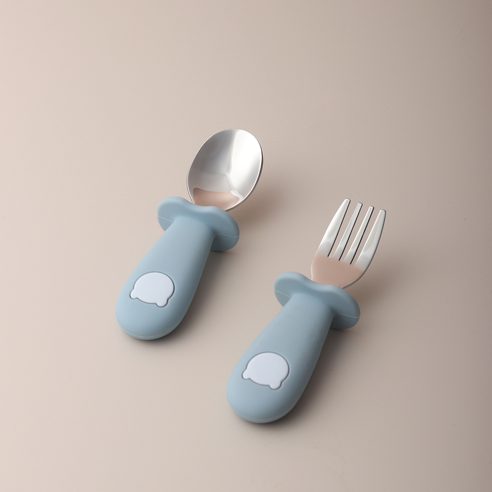 Baby Panda Shape Silicone Spoo - Baby Food Utensils 评论和价格